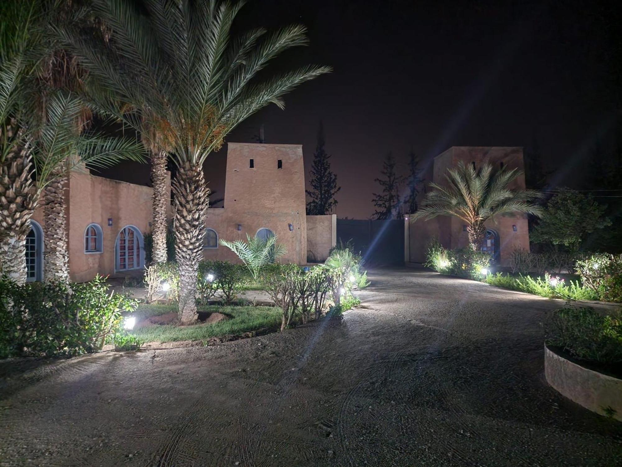 Le Domaine De Carole Marrakech Acomodação com café da manhã Douar Akkara Exterior foto